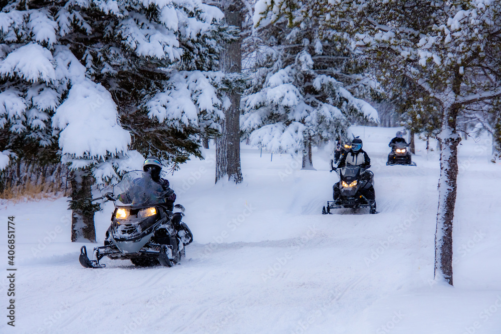 Obraz premium Snowmobile in the Canadian winter