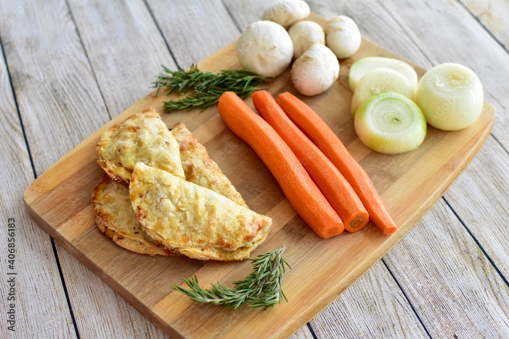 Farmer's market meat pies with fresh organic ingredients for display and ready to eat for tasty traditional ethnic lunch Farmer's market meat pies with fresh organic ingredients for display and ready to eat for tasty traditional ethnic lunch