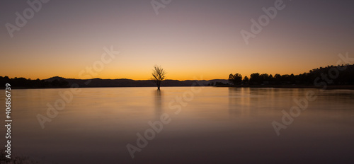 Lake Hume sunrise 