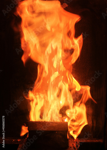  flames in a pellet stove