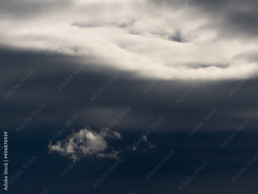 Obraz premium Clouds in Sunlight