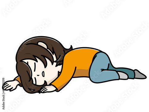床で寝落ちした女性　居眠り　寝た