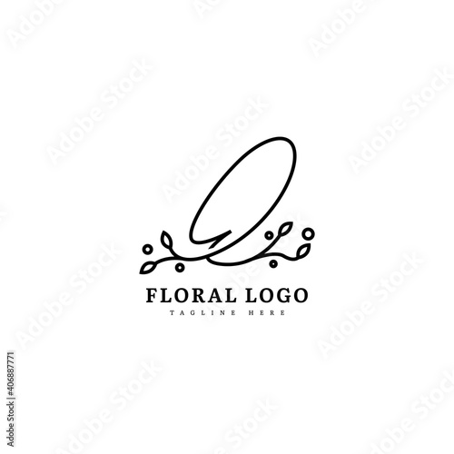 Initial Q minimalis monogram logo with flourish ornament. Typography for company and business logo.