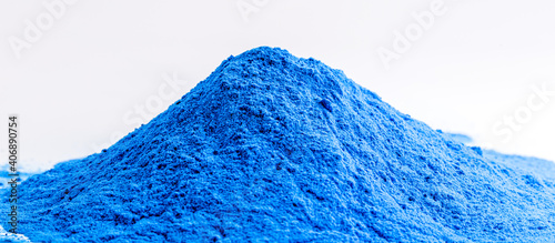 cobalt oxide, blue pigment, used in the ceramic industry as an additive to create blue enamels in the chemical industry to produce cobalt salts photo