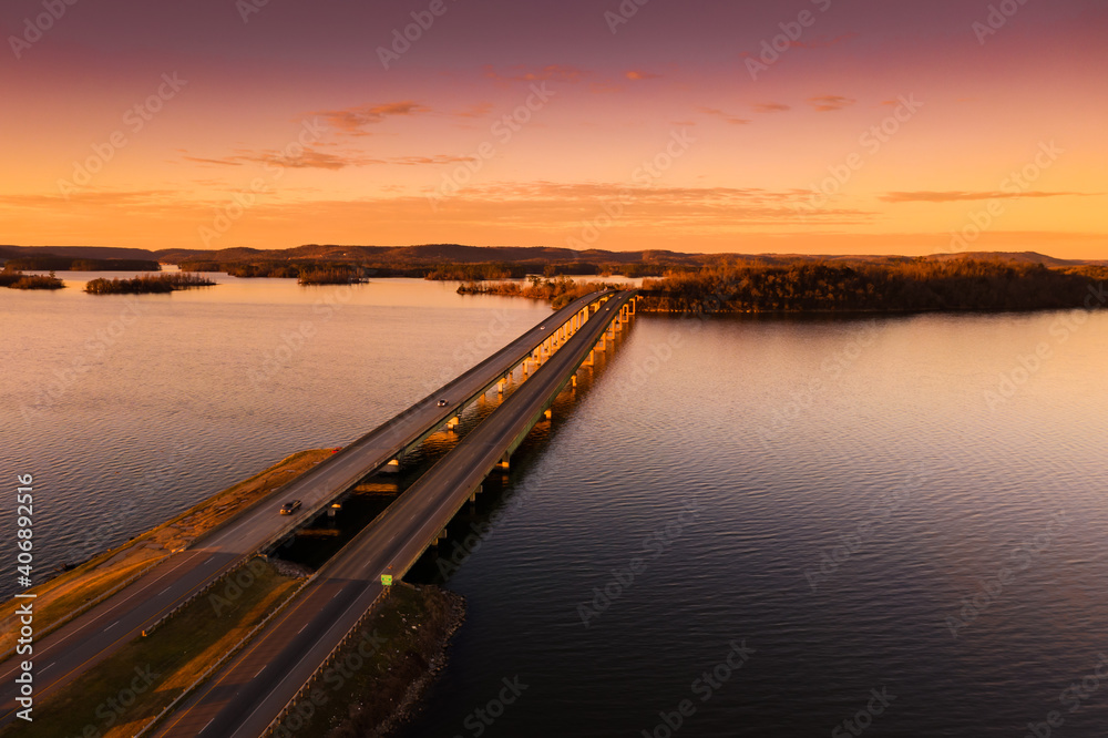 Obraz premium Sunset Bridge