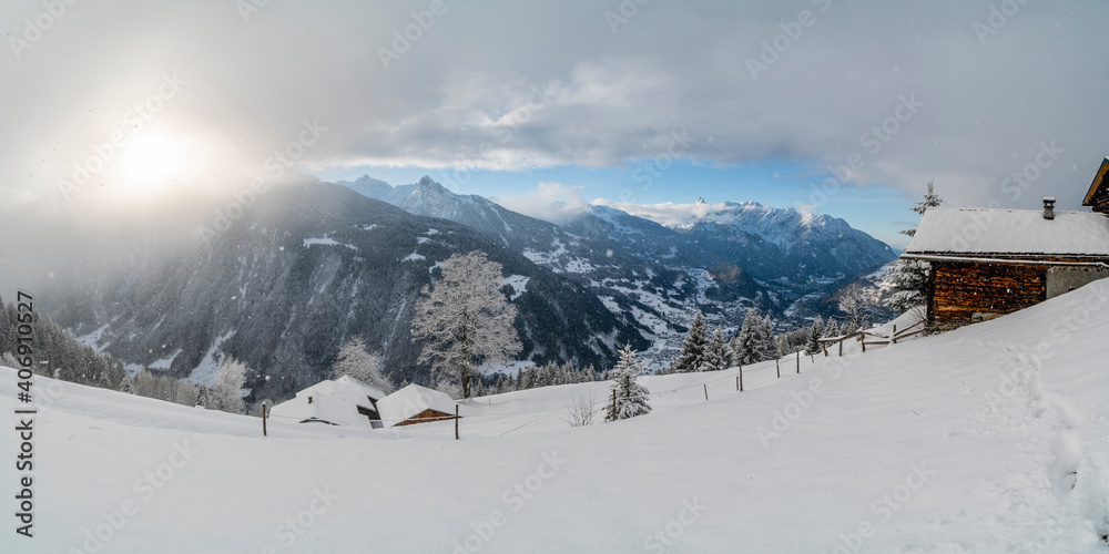 Verschneite Alpen