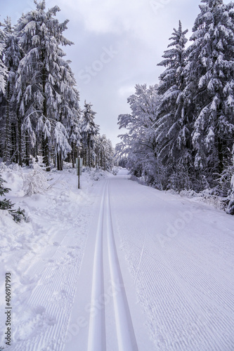 frisch gespurte Loipe Ski fahren Fichtelgebirge Winter