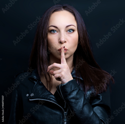 brunette woman wearing jacket