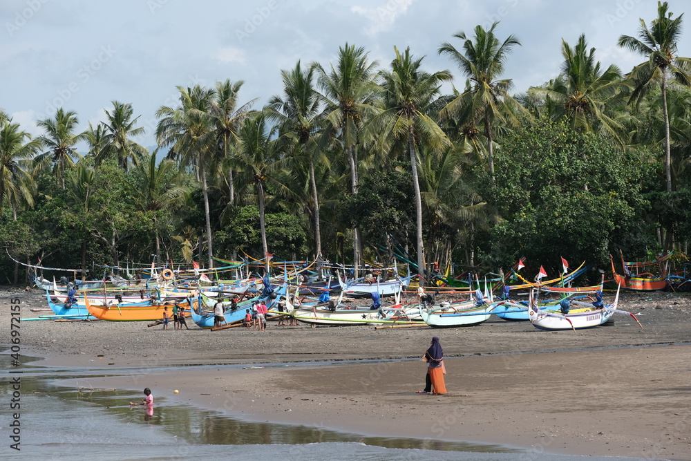 Indonesia Bali Pekutatan - Pantai Medewi - Outrigger fishing boat Medewi Beach