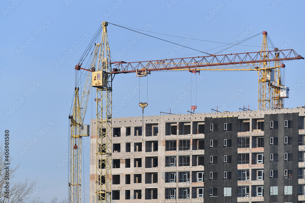 construction, crane, building, architecture, sky, build, site, house, industry, tower, development, business, structure, work, city, concrete, blue, new, buildings, urban, engineering, cranes, apartme