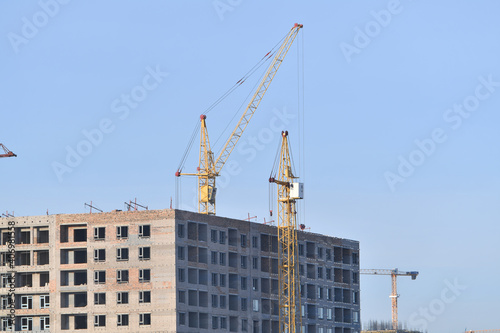 construction, crane, building, architecture, sky, build, site, house, industry, tower, development, business, structure, work, city, concrete, blue, new, buildings, urban, engineering, cranes, apartme