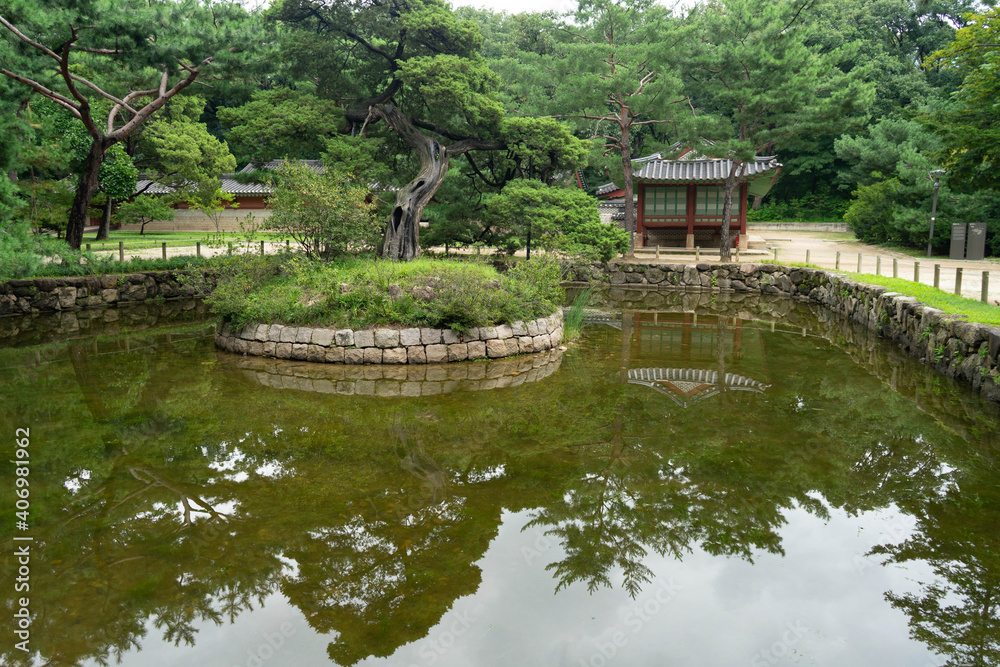 garden of Sanctuary Chongmyo in Seoul