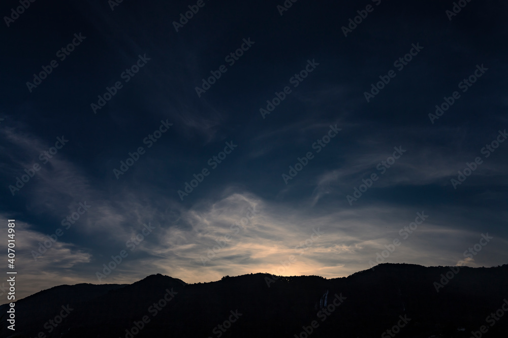 Fototapeta premium Mountain and cloud with twilight for background