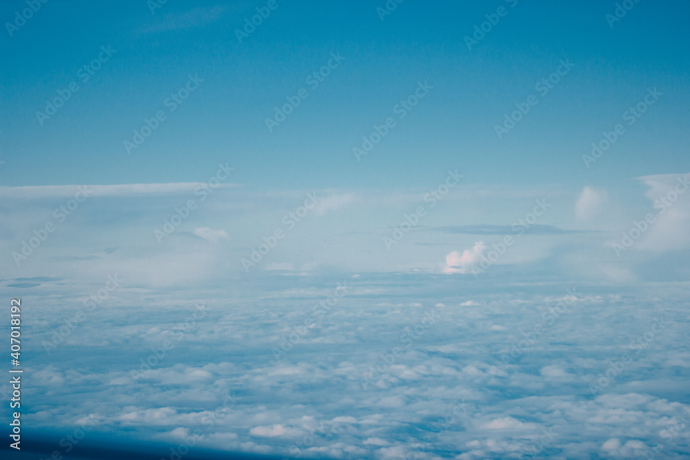 Obraz premium above the clouds