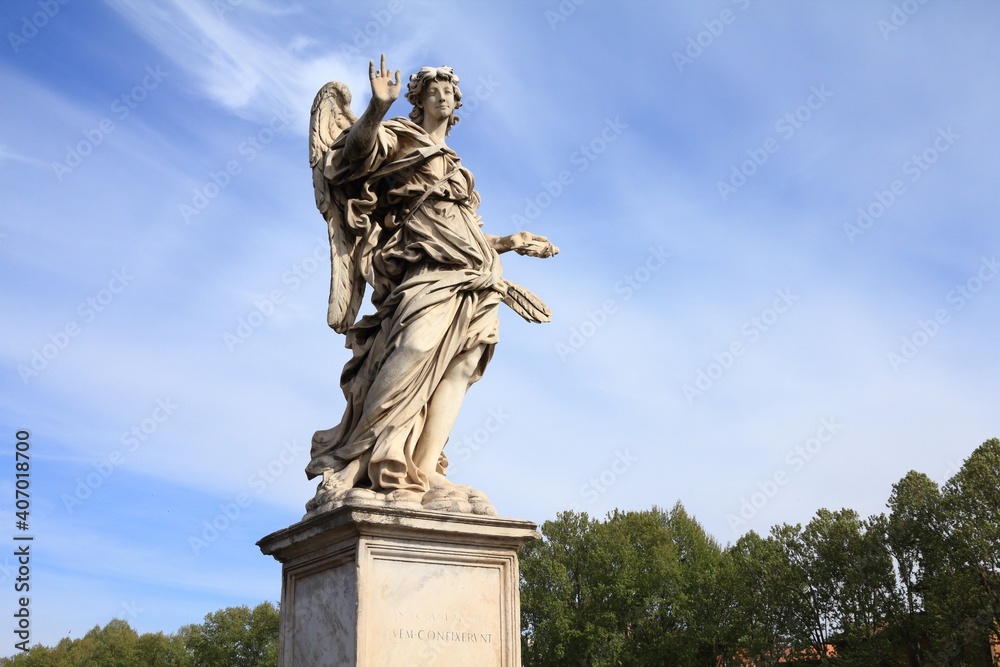 Obraz premium Angel statue in Rome, Italy
