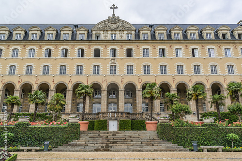 Photography Public formal garden Saint-Georges (Jardin Saint-Georges) and Saint George Palace (Palais Saint-Georges) - historic building, formerly an abbey residence, it built in 1670
