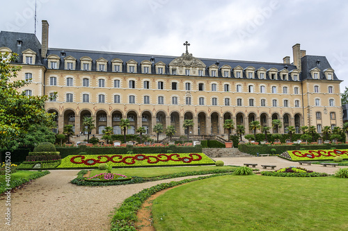 Photography Public formal garden Saint-Georges (Jardin Saint-Georges) and Saint George Palace (Palais Saint-Georges) - historic building, formerly an abbey residence, it built in 1670