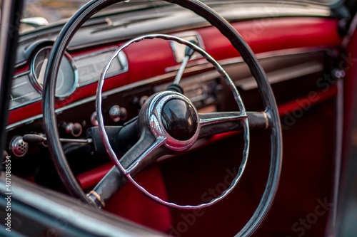 wheel of a luxury old timer car