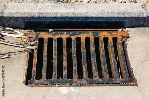 Εκτύπωση καμβά Roadside storm water drainage