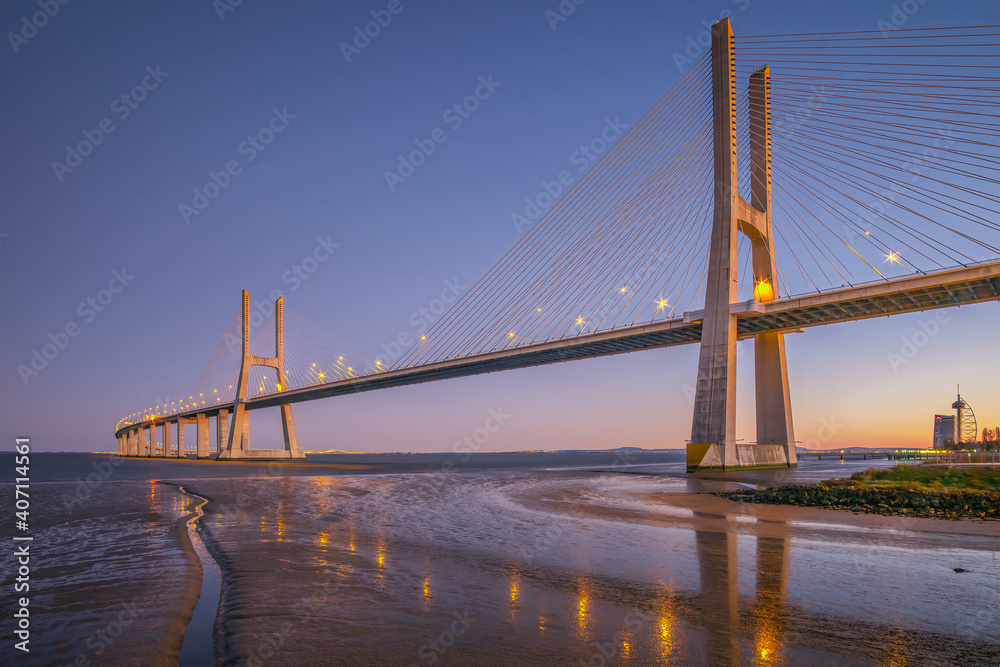 Obraz premium Vasco da Gama Bridge