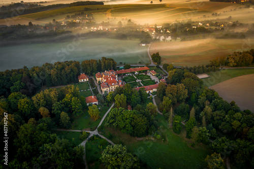 The Baroque Jemniste chateau is located 8 km east of Benesov by the road No. 112 connecting Benesov with Vlasim. To the east of the chateau, the village of the same name is adjacent to the chateau.