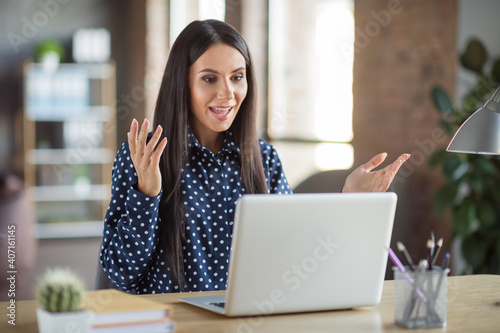 Photo of young attractive beautiful confident businesswoman boss talking has online meeting at office workplace