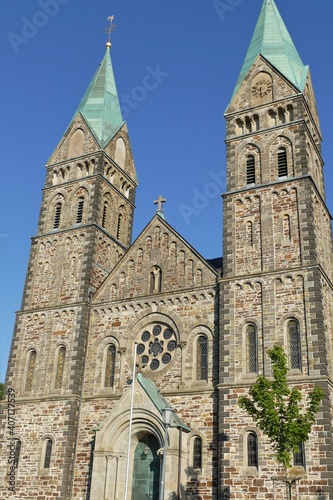 Sankt-Lambertus-Kirche / Eifeldom in Kalterherberg