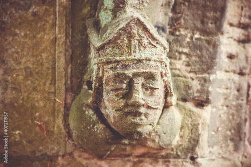 Murais de parede face of a bishop
