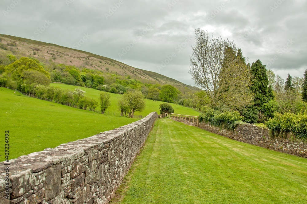 Llanthony priory ruins Llanthony priory ruins