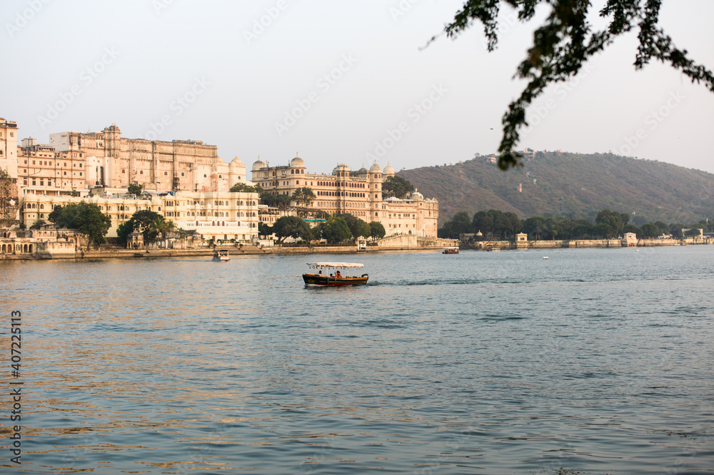 Paysage urbain Rajasthan Udaipur lac maison et palais