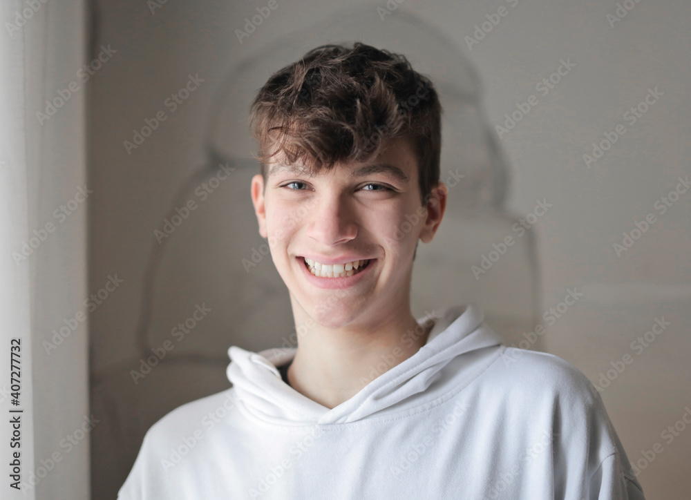Obraz premium portrait to young smiling boy