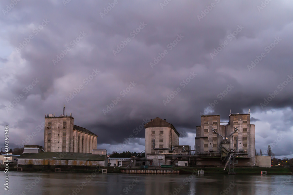 Fototapeta premium view of the town