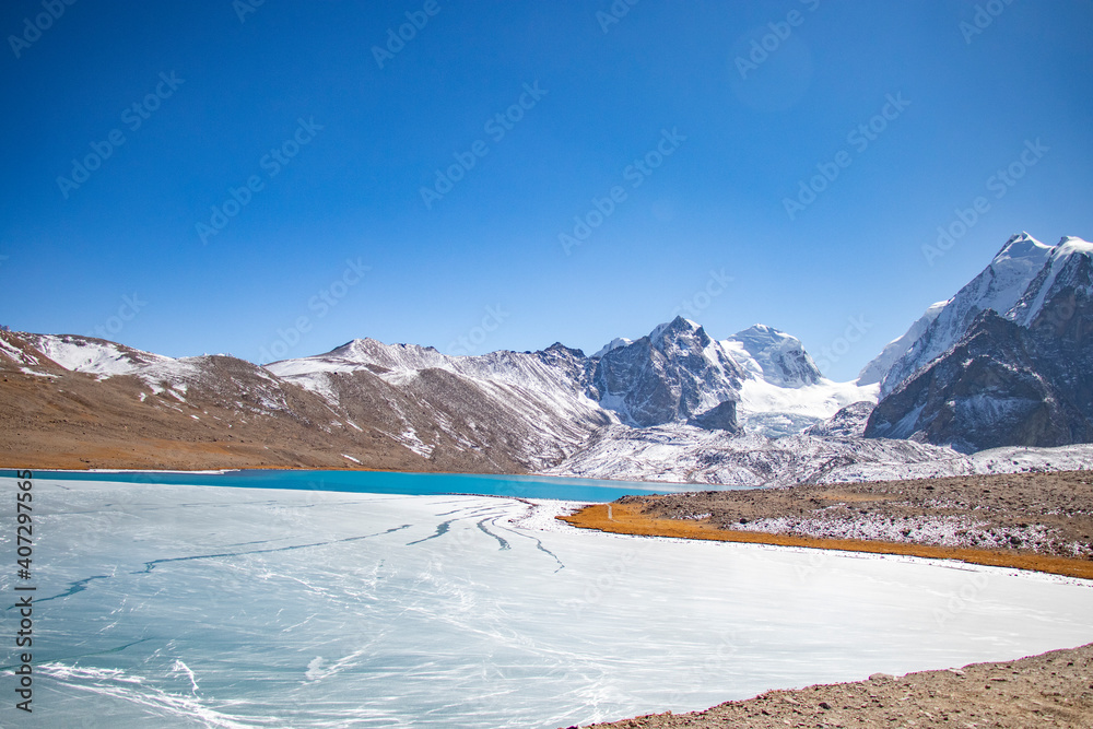 Obraz premium gurudongmar lake