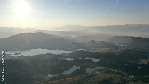 survol des lacs et forets des Bouillouses dans les Pyrénées-Orientales © Lotharingia