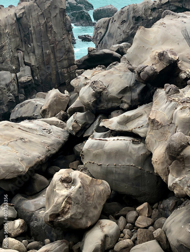 宮崎　鵜戸神宮の海岸　奇岩の景色