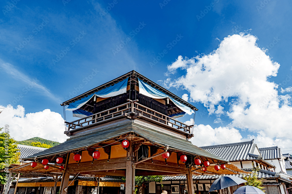 Naklejka premium 伊勢内宮前 おかげ横丁の風景