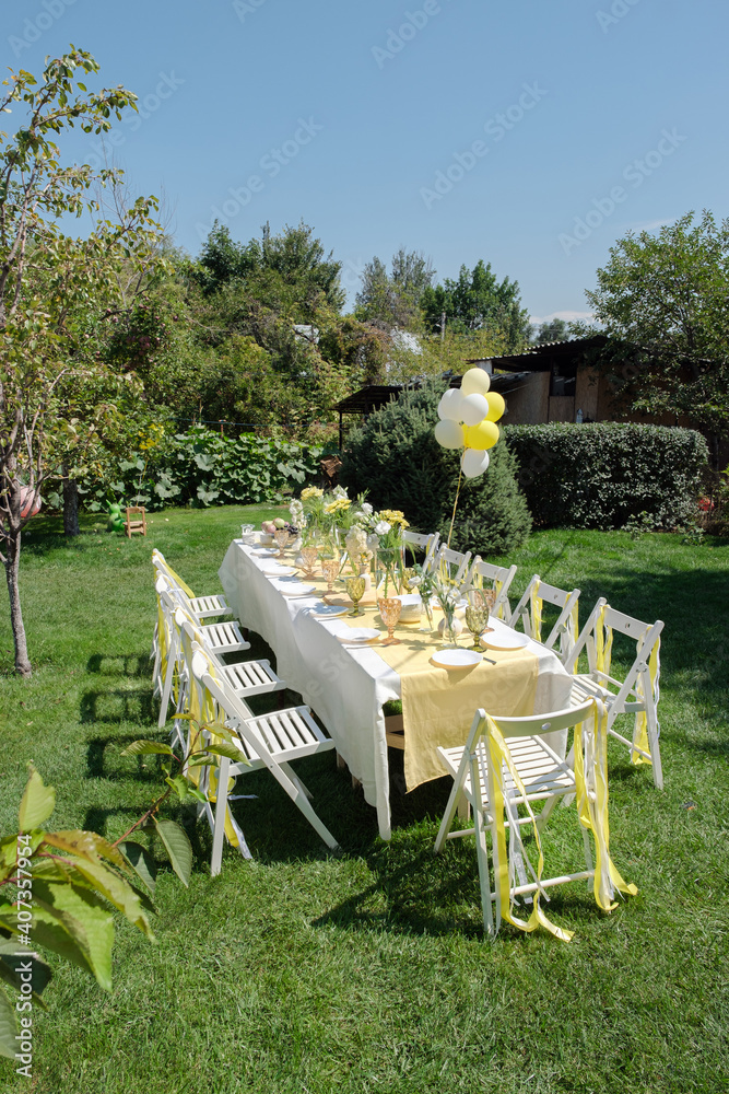 holiday party in the garden in yellow