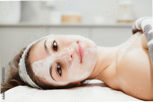girl in spa during puryfing treatment