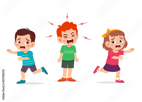 little boy cry and scream so loud and make his friend run