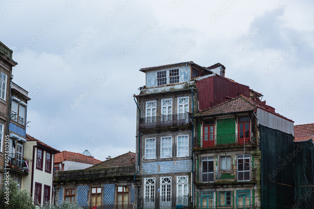 ポルトガル　ポルトの旧市街の街並み