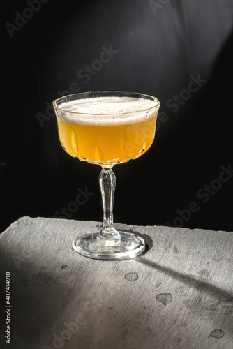 Obraz na płótnie cocktail w salonie