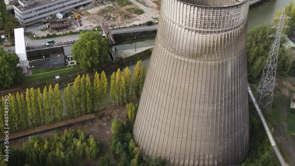 Verlassenes Atomkraftwerk Drohne