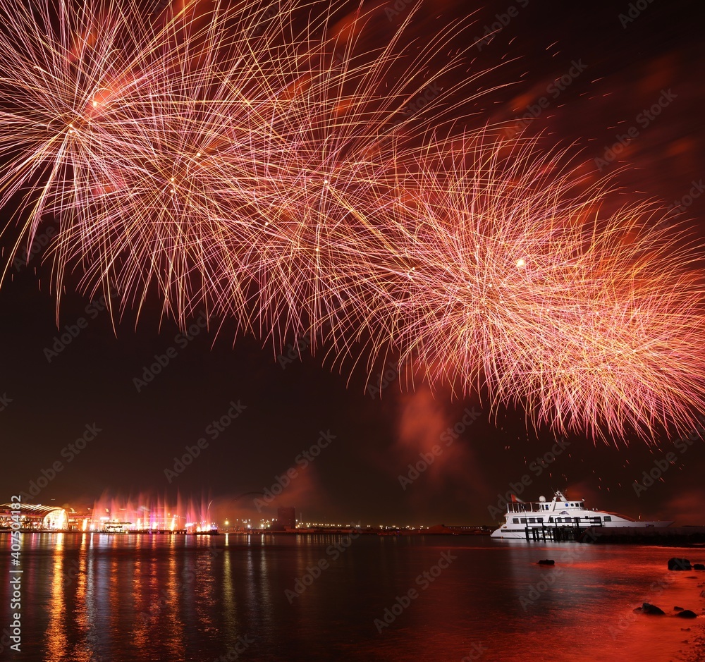 Fototapeta premium New Year’s Eve fireworks 