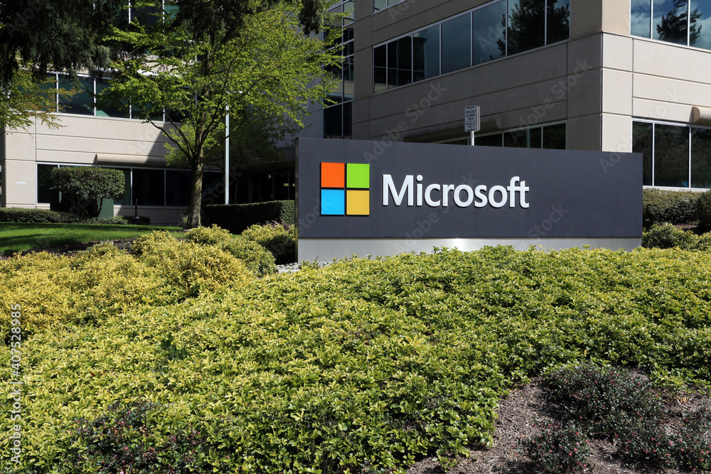 Redmond, WA, USA - April 15, 2017: The Microsoft headquarters campus in  Redmond. Microsoft is one of the world's largest computer software, hardware  and video gaming companies. Stock-Foto | Adobe Stock