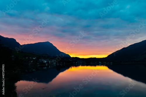 Fototapeta Naklejka Na Ścianę i Meble -  Sonnenuntergang in Lauerz