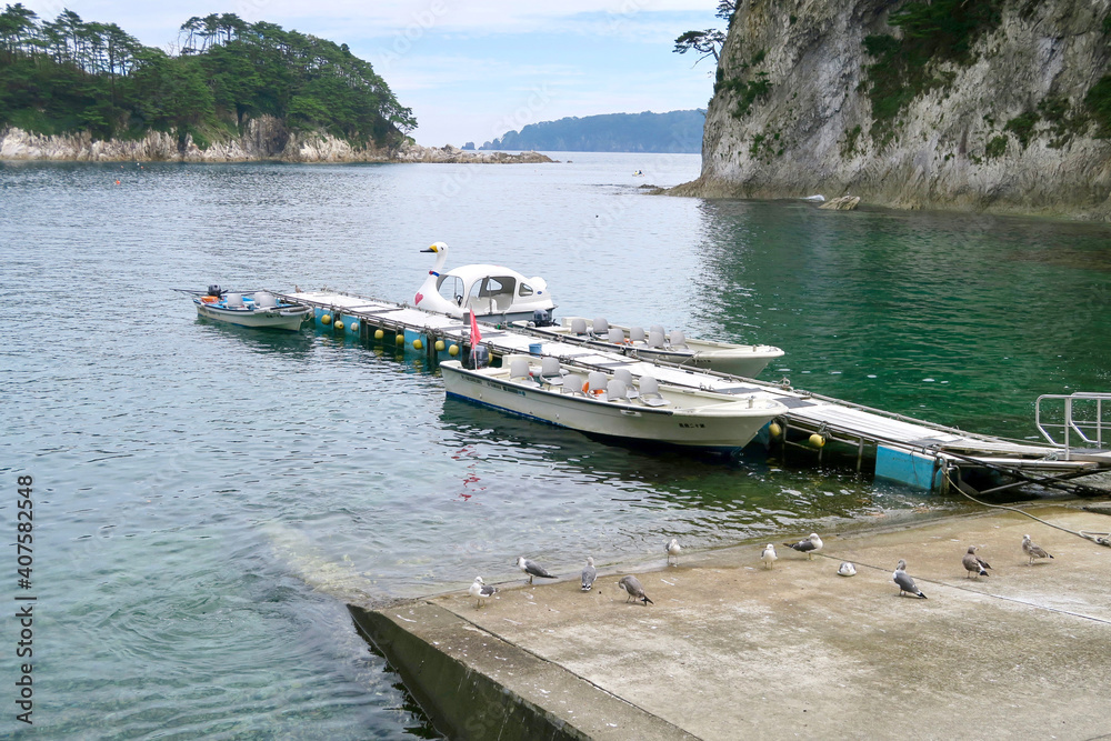 Fototapeta premium 浄土ヶ浜 ボート乗り場