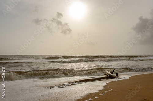 Fototapeta Naklejka Na Ścianę i Meble -  empty beach with crushing waves