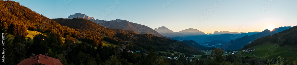 Obraz premium High resolution stitched panorama of a beautiful alpine summer sunset view near Berchtesgaden, Bavaria, Germany