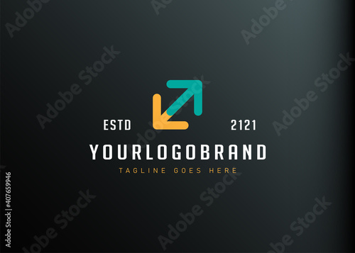 Trade logo design inspiration. Vector illustration of right oblique up arrow and left oblique down arrow. Modern vintage icon design template with line art style.