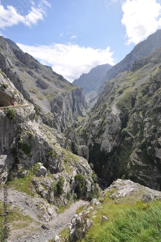 Ruta del Cares de Caín a Poncebos. Senderismo en los picos de Europa entre Cantabria y Asturias © Sergio